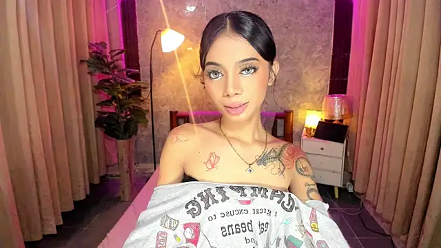 asianprettypetite online show from November 28, 10:49 am