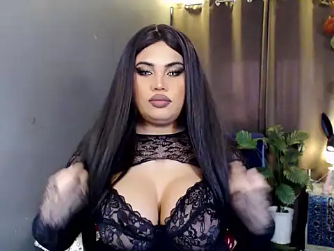 KitSmithCumerr online show from December 18, 6:19 am