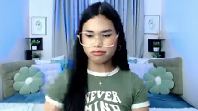 PrettyBlythes TS online show from October 29, 4:16 pm