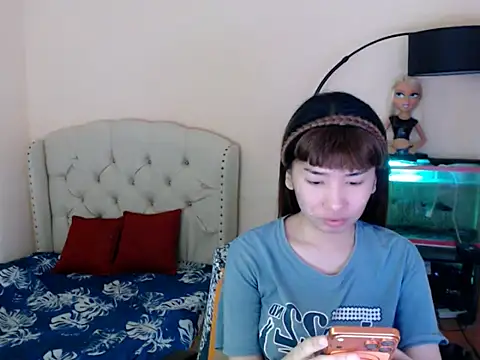 ShantalFoxxy  online show from March 31, 2:24 am