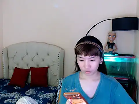 ShantalFoxxy  online show from April 5, 1:47 am