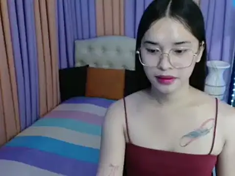 SeductiveAppleTS online show from December 2, 5:21 am