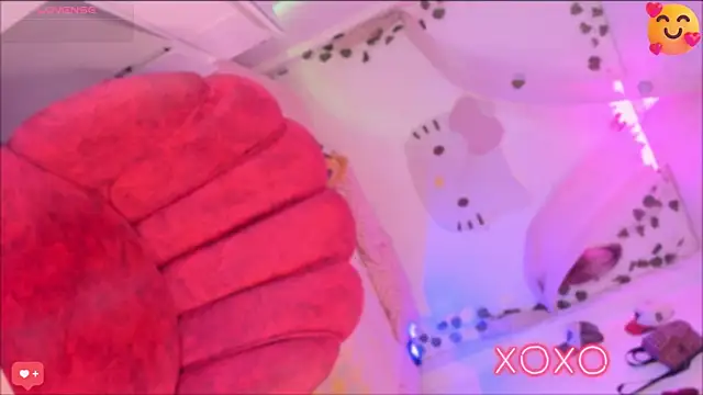 cassie dilaurentis online show from November 8, 4:02 am