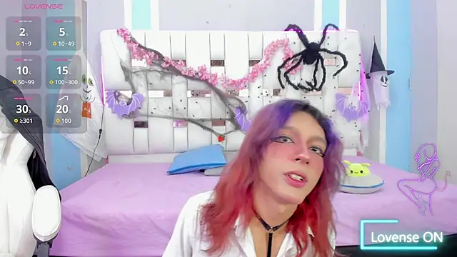 MilkWhore1 online show from October 25, 8:59 pm