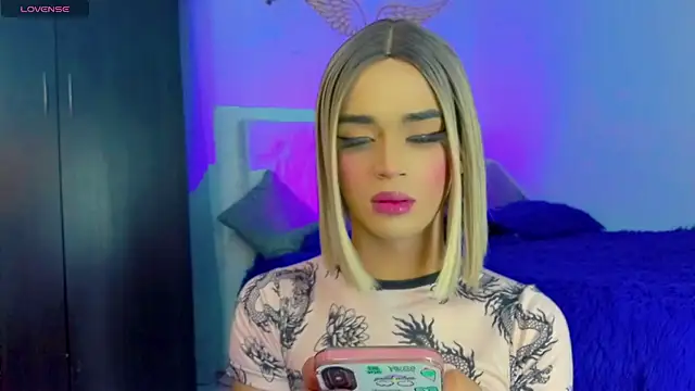 HANNAH BACKERS online show from October 7, 11:50 pm