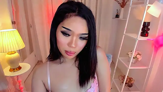 MS LUNA online show from February 5, 12:15 am