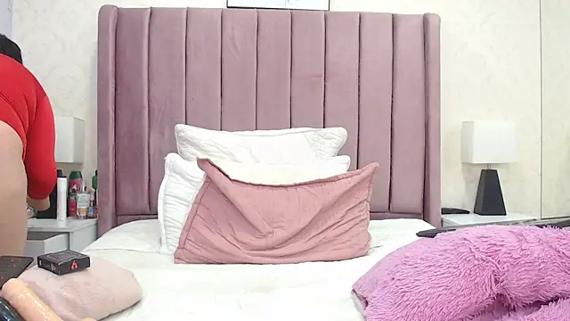 AriannaAdames online show from February 28, 1:07 pm