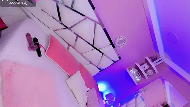 Ariia-janee online show from November 7, 6:13 am