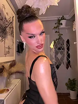 lacattiva online show from September 30, 7:36 pm