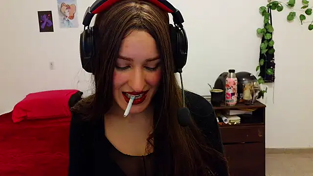 kendrafarq online show from May 20, 11:44 pm