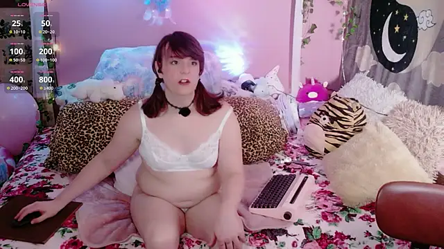 Maddy cat 91 online show from May 4, 4:12 pm