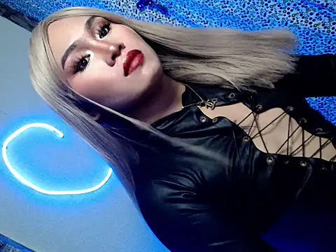 pretty lassy online show from March 24, 11:37 am