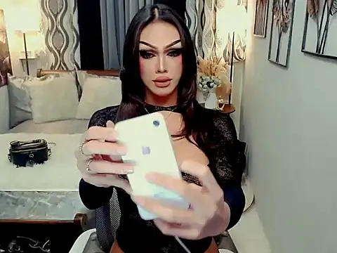 JuicyAsianMeat online show from April 25, 9:45 pm