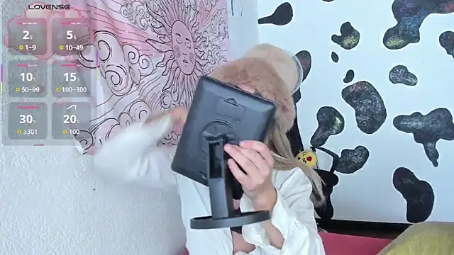 brihanna cooper online show from November 15, 1:31 pm