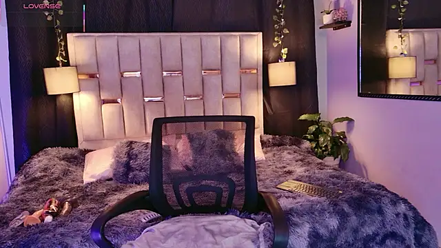 melody-rouss online show from September 25, 3:24 am