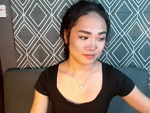 hugesignificant 69 online show from December 2, 11:35 am