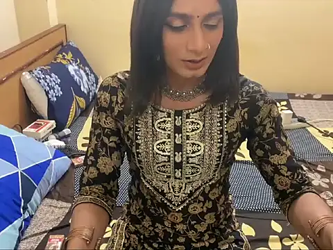 LuvLayla online show from April 20, 8:54 pm