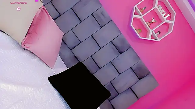 Nauthy girl online show from March 12, 12:54 pm