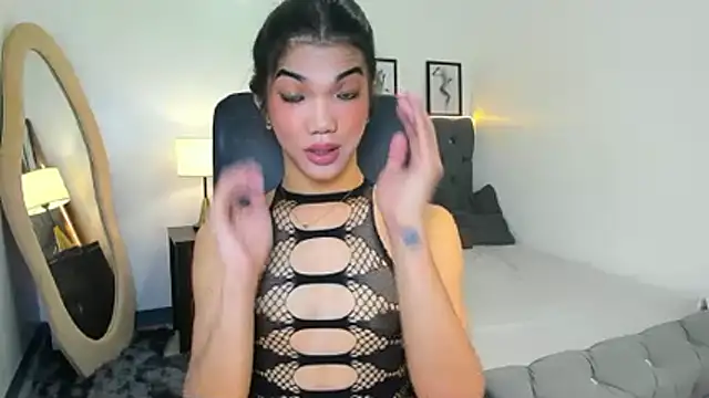 CassieSommereux online show from October 24, 6:02 pm