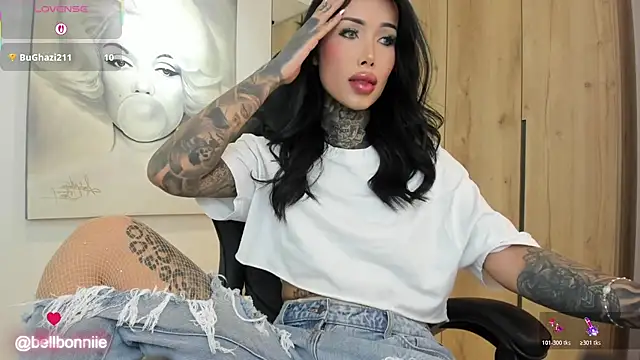 belllbonniie online show from October 22, 7:27 pm