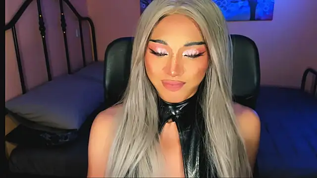 xUrGoddess Bellax online show from December 16, 8:41 am