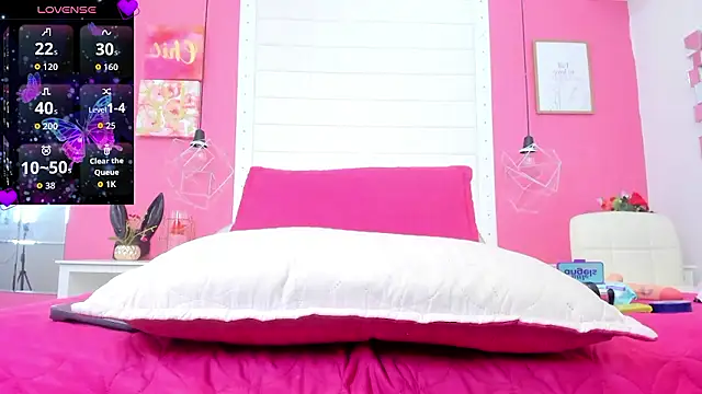 TransDoll09 online show from January 8, 7:40 pm