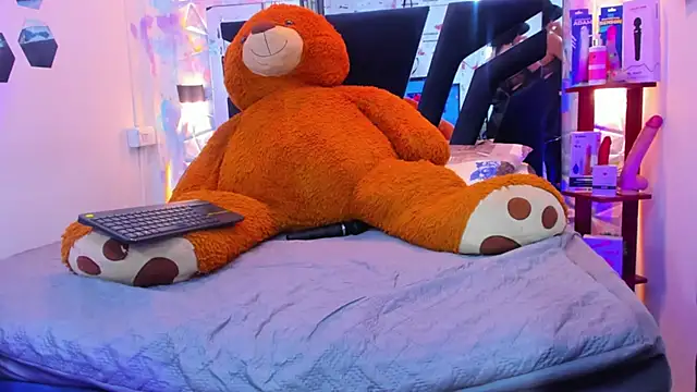 Charlotte Landry   online show from March 11, 6:12 pm