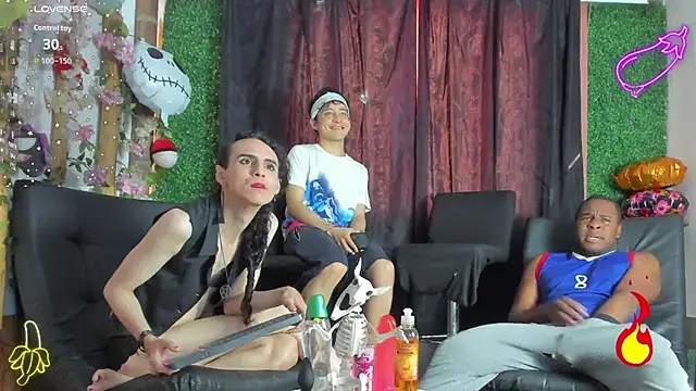 Snapshot of Amun_obsidian chatting on October 28, 1:09 pm Amun obsidian online show from October 28, 1:09 pm