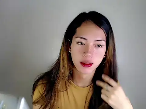 ashley bombshell online show from October 24, 8:25 pm