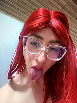 NICOLLE  12 online show from November 12, 5:45 pm