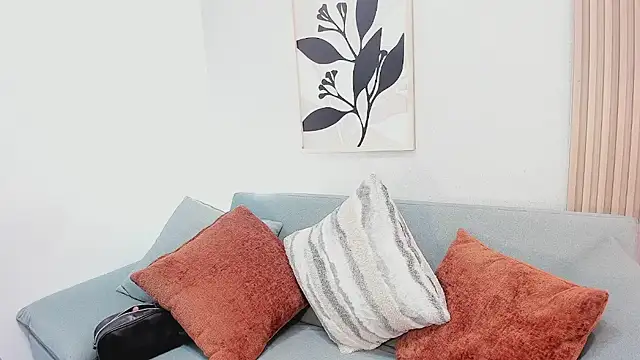 KassMonroe online show from February 23, 8:23 pm