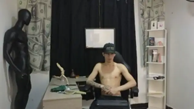 Pride couple online show from February 19, 11:22 pm