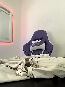 La-Gatiita-trans online show from November 15, 2:26 pm