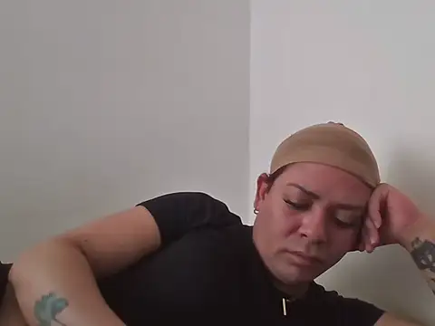 Eimy2025 online show from October 22, 1:13 pm