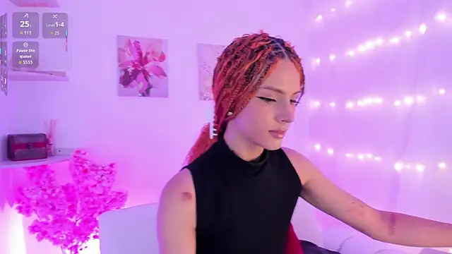 DannysaStar  online show from April 22, 12:17 am