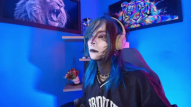 luxiel  online show from March 7, 11:22 pm