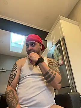 juicythickclit69 online show from January 18, 9:56 pm