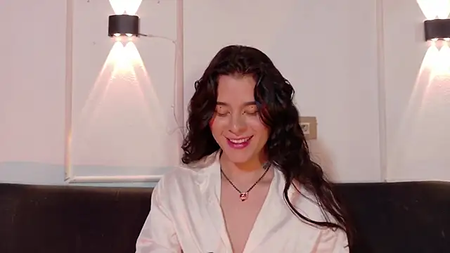 Angel-umbra online show from April 5, 8:40 pm