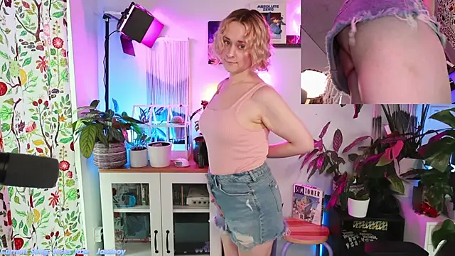 xzoeyryanx online show from December 2, 6:44 pm