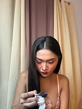 Diannellove online show from June 9, 5:34 pm