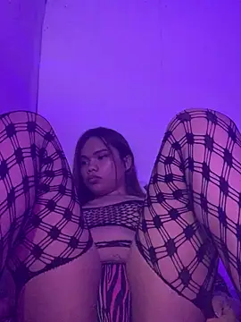 Yourtransalexa25 online show from July 31, 4:51 pm