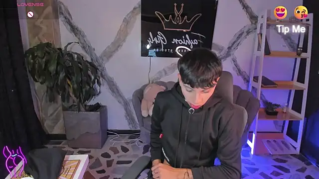 Jamess Carterr  online show from March 4, 7:36 am