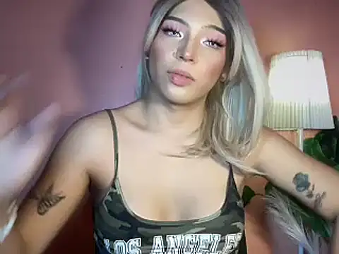 Soffywantsyou18 online show from March 7, 11:38 am