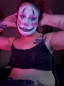 alien ate red online show from February 8, 9:43 pm