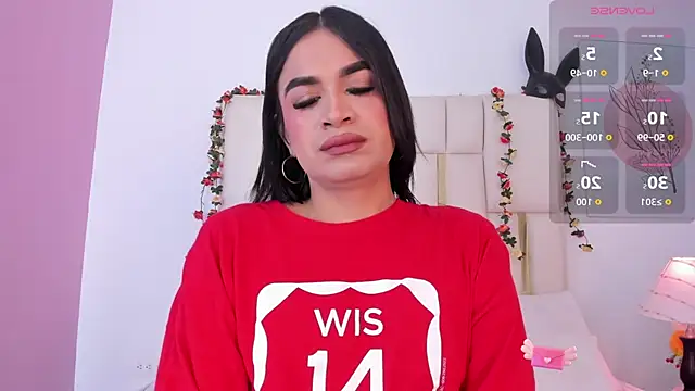 Silvanna-Casstro online show from December 18, 11:59 am