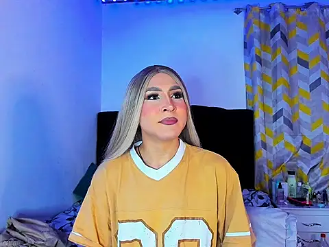 georgiina giio online show from December 22, 10:47 pm