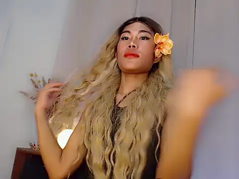 MIASEX980271 online show from March 29, 7:58 pm