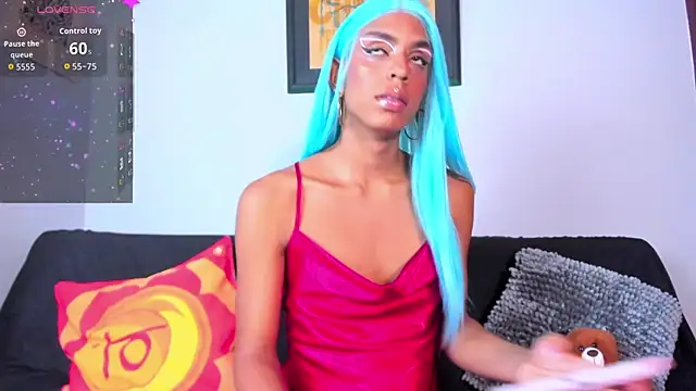 ISABELLA-SCOTT online show from May 15, 10:40 pm