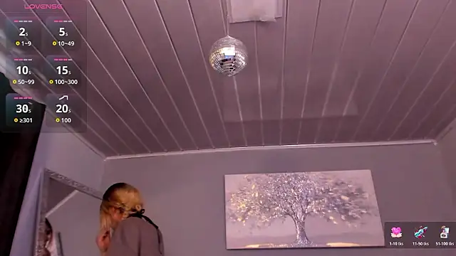 vicky fant4sy online show from March 14, 2:43 pm