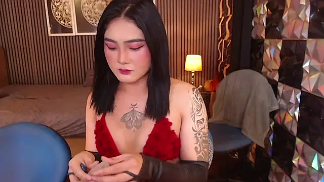 SeductiveJilianTS online show from August 9, 5:12 am